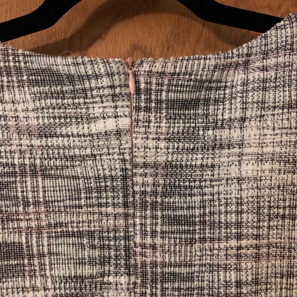 Connected Apparel Pink and Grey Bodycon Dress - Picture 5 of 7